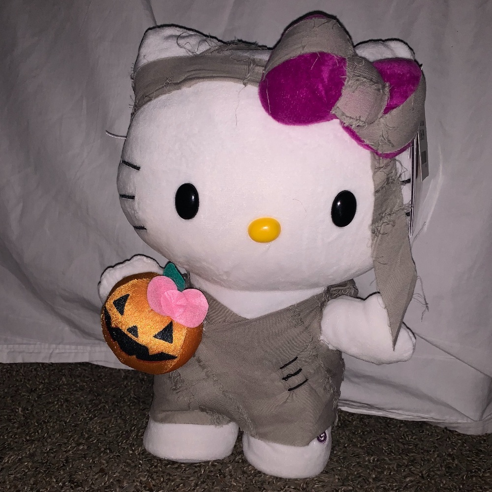 Viral Hello Kitty Mummy Plush